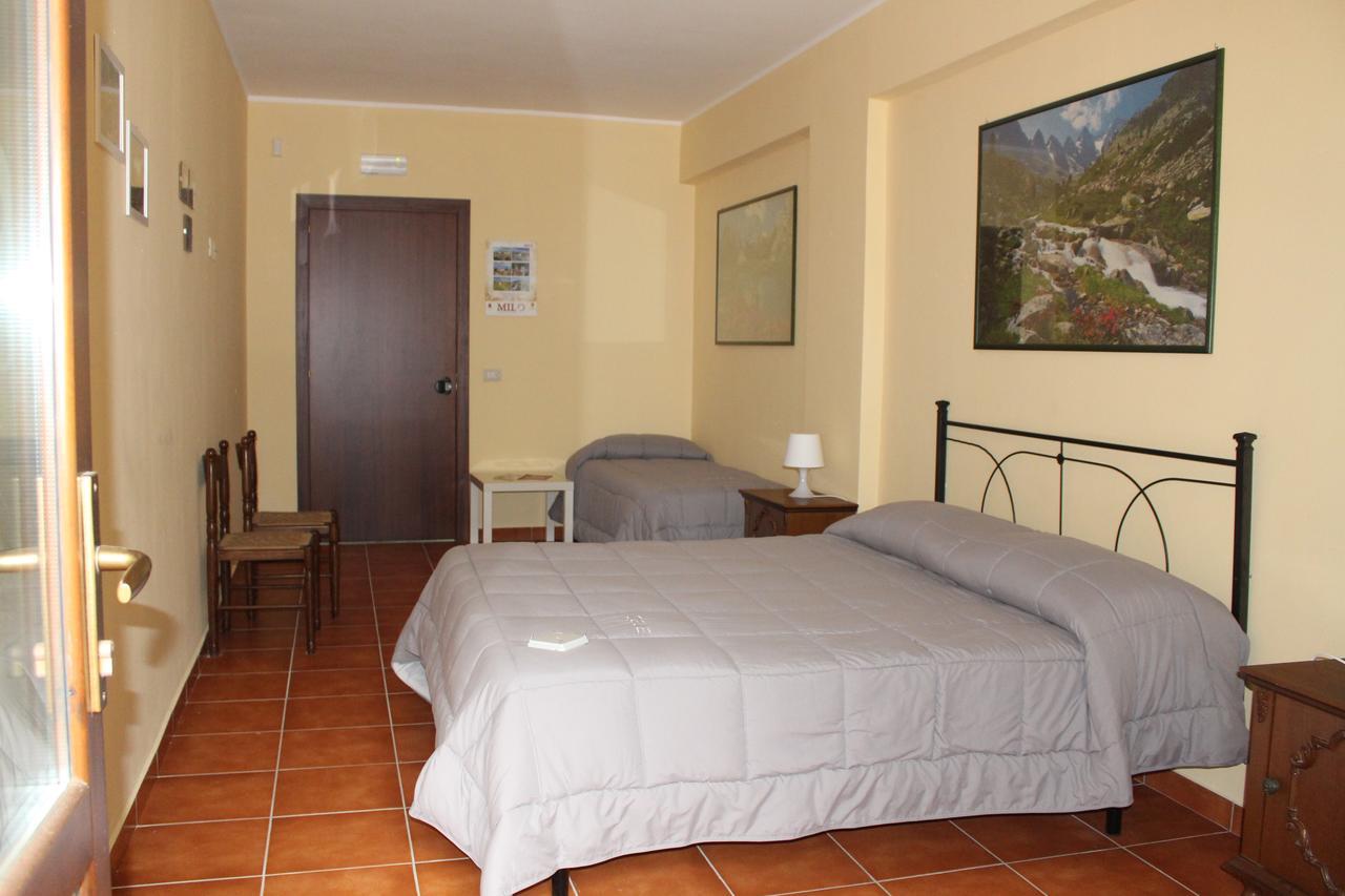 Il Nido Delle Aquile Dell'Etna Hotell Milo Eksteriør bilde